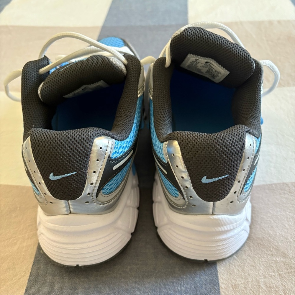 Nike V5 RNR Women's Size 8 University Blue and Silver Like New - Picture 4 of 6